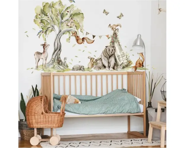 Sticker pentru Camera Copiilor - Padure Fermecata cu Animale Vesel