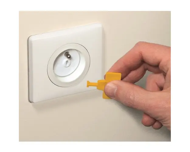 Aparatoare priza cu cheie Safety 1st