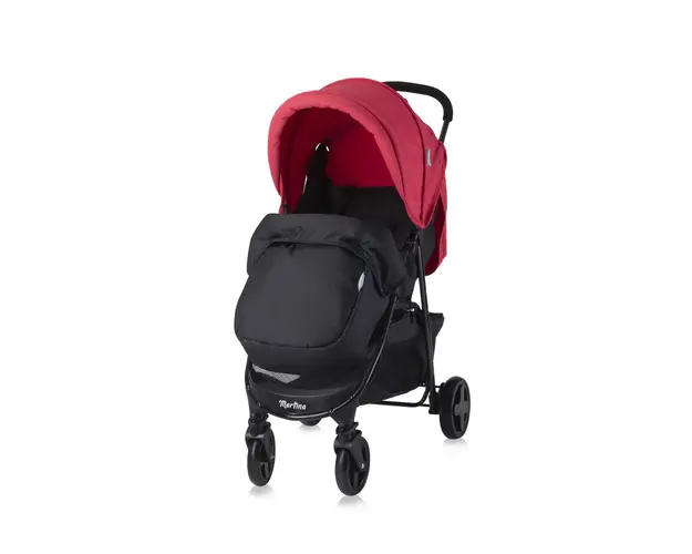 Carucior sport Martina cu husa de picioare Mars Red