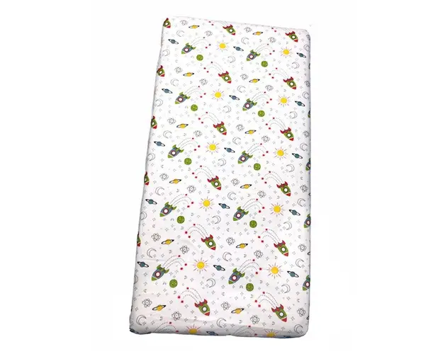 Cearsaf cu elastic pe colt 140x70 cm Aventura in cosmos
