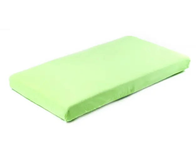 Cearsaf de bumbac jersey cu elastic Sensillo 120x60 cm verde