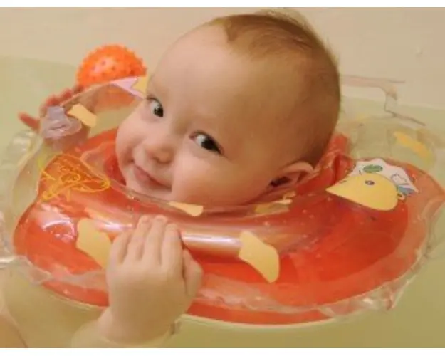 Colac de gat pentru bebelusi Babyswimmer roz 6-36 luni