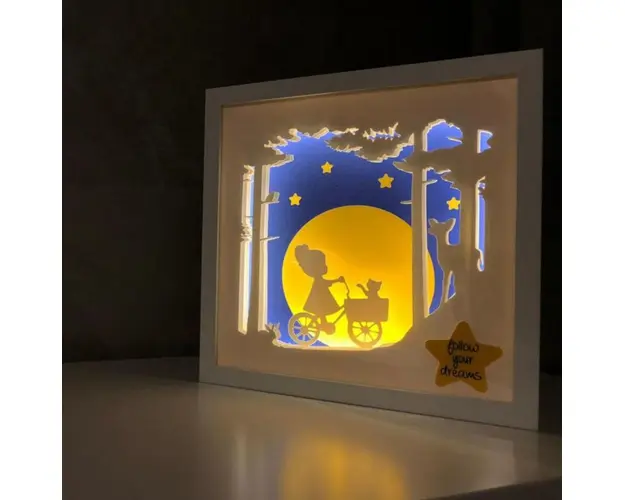 Tablou luminos Fetita 001