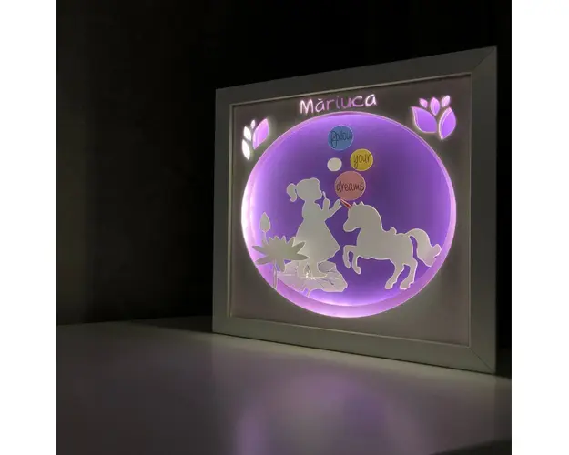 Tablou luminos Fetita 012