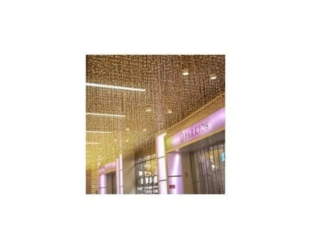 Instalatie de Craciun tip perdea franjurata cu lumina led rosie 240 leduri