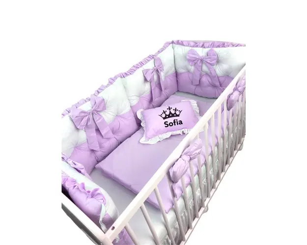 Lenjeria de pat Personalizata cu 4 perne aparatori matlasate, cearceaf cu volanas, pilota si pernuta 120x60 cm roz pal