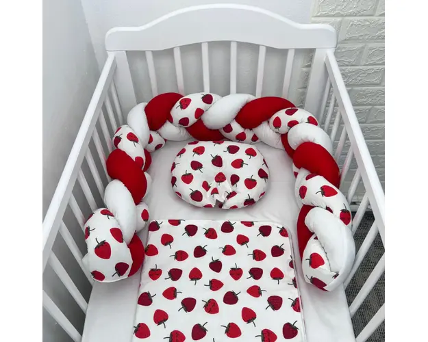 Lenjerie de pat 120x60 cm cu aparatoare impletita 180 cm capsuni dulci
