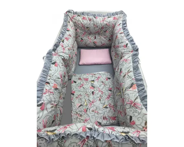 Lenjerie patut 120x60 cm cu 6 aparatori pufoase, cearsaf si paturica Libelule gri