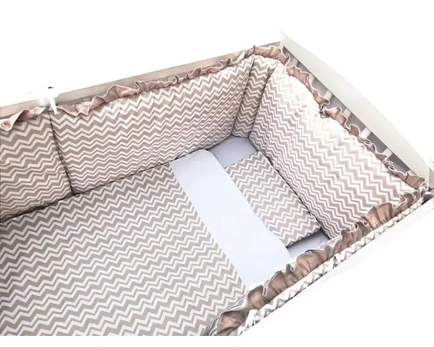 Lenjerie patut 140x70 cm 7 piese cu bumper Deseda Zig-Zag bej