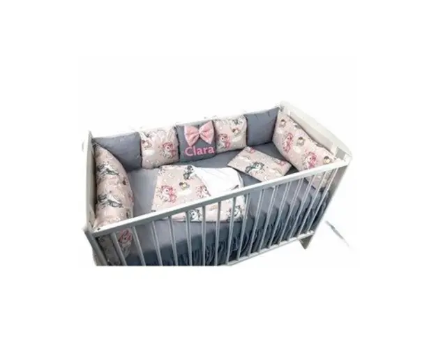 Lenjerie personalizata cu aparatori din 7 pernute pufoase Gri Unicorni 140x70 cm