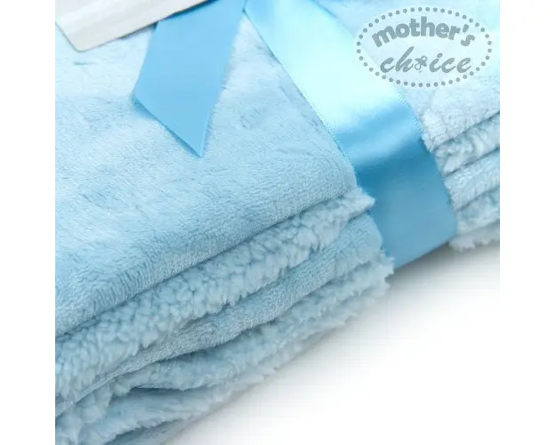 Paturica pufoasa Mothers Choice pentru bebelusi model litere bleu