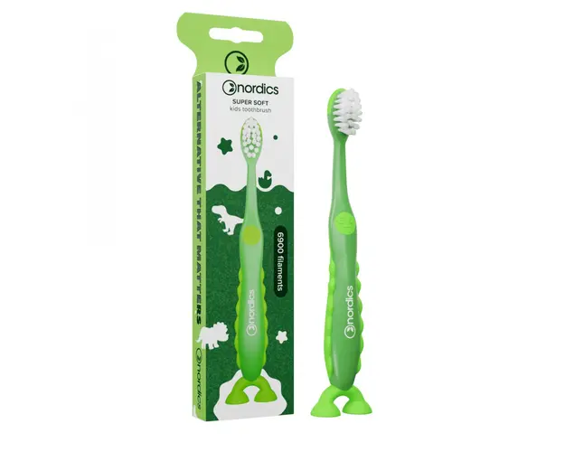 Periuta de dinti copii Premium 6090 filamente super moale verde Nordics