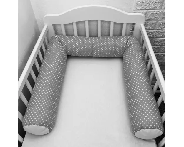 Perna bumper Deseda pentru pat bebe 180 cm buline pe gri