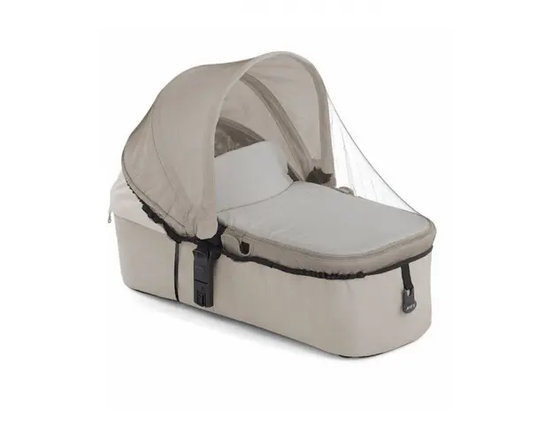 Plasa universala impotriva tantarilor neagra