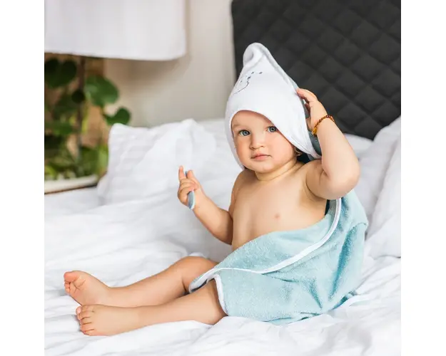Prosop de baie pentru bebelusi cu capison 76x76 cm Baby Ono Terry 09