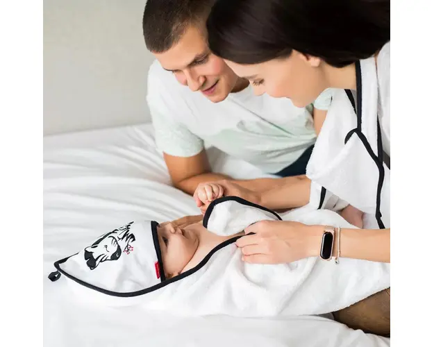 Prosop BabyOno fibra bambus cu gluga 85x85 cm Zebra