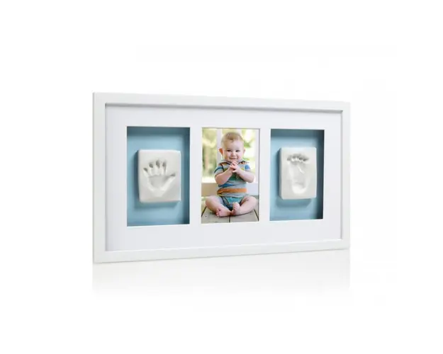 Kit rama foto simpla cu amprenta mulaj manuta si piciorus alba Pearhead