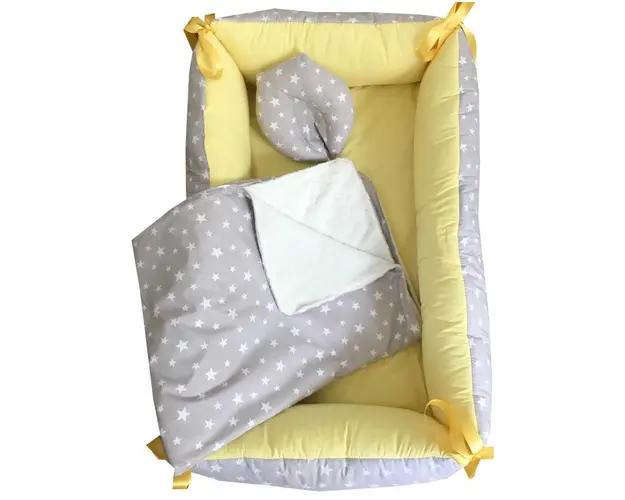 Reductor Bebe Bed Nest cu paturica si pernuta antiplagiocefalie Stelute grigalben