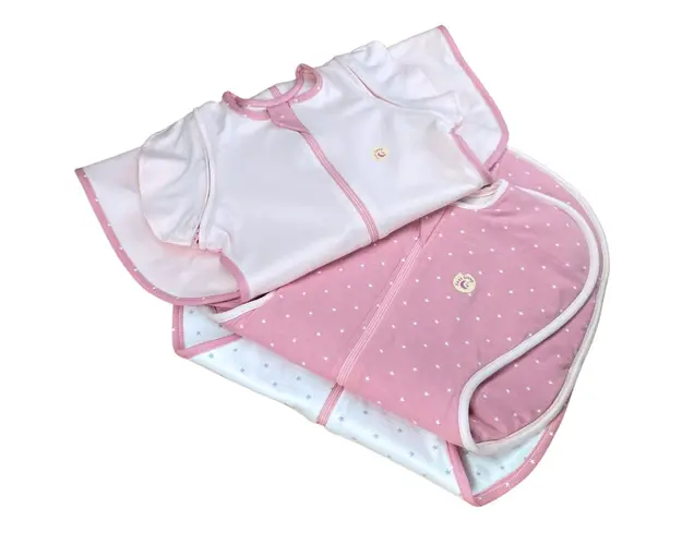 Set 3 saci de dormit Swaddle First Sleep Sweet Star Sweet Light 1 tog Blush Pink 0.5 tog