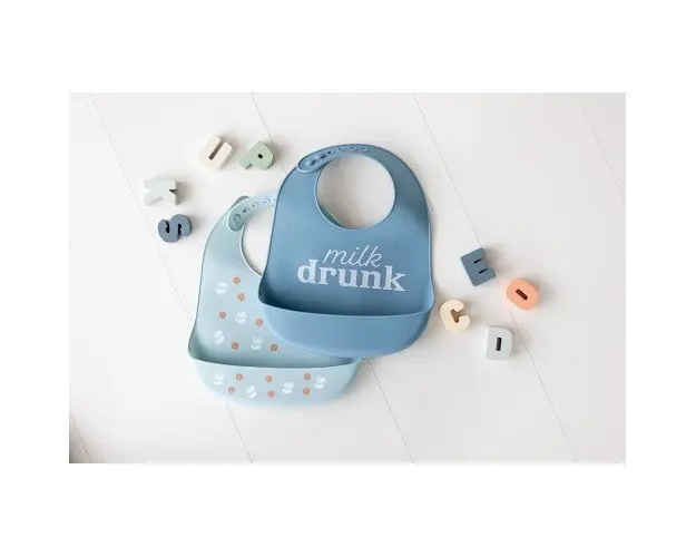 Set bavete din silicon Pearhead Milk Drunk