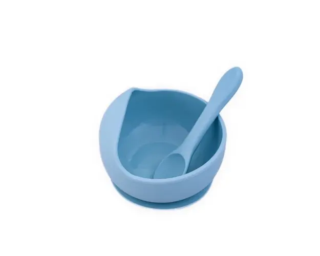 Set castron, farfurie cu ventuza, lingurita si capac bleu