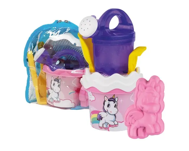 Set cu unelte pentru apa si nisip in Rucsac Unicorn