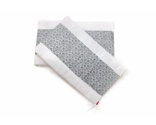 Set protectii patut KidsDecor din bumbac Gray Hearts 50 x 100 cm