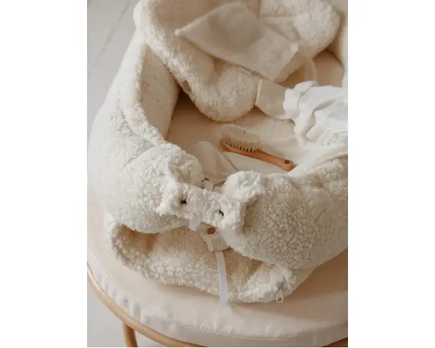 Suport de dormit babynest Premium din tesatura bucle Crem Teddy by BabyLy 80x50 cm
