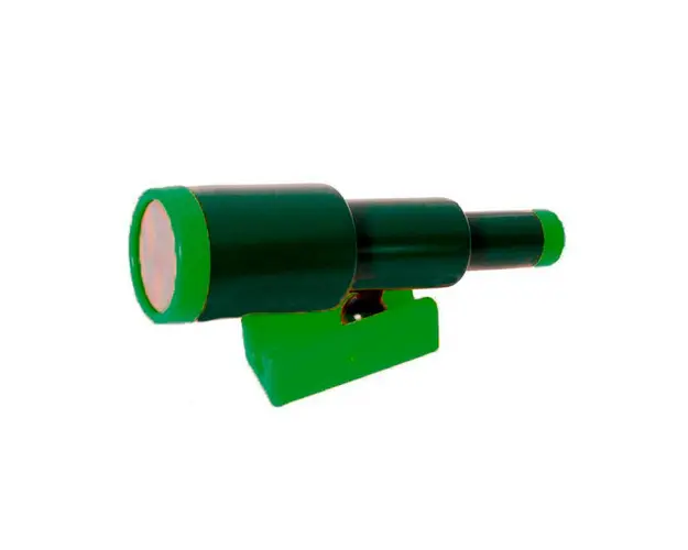 Telescop pirat vernil