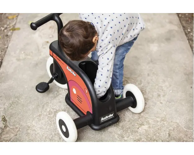 Tricicleta Italtrike La Cosa Red pentru copii