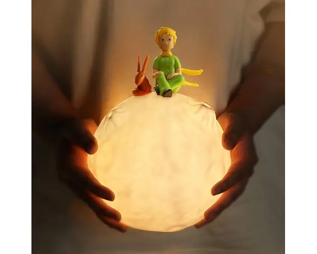 Veioza tactila Luna si micul print