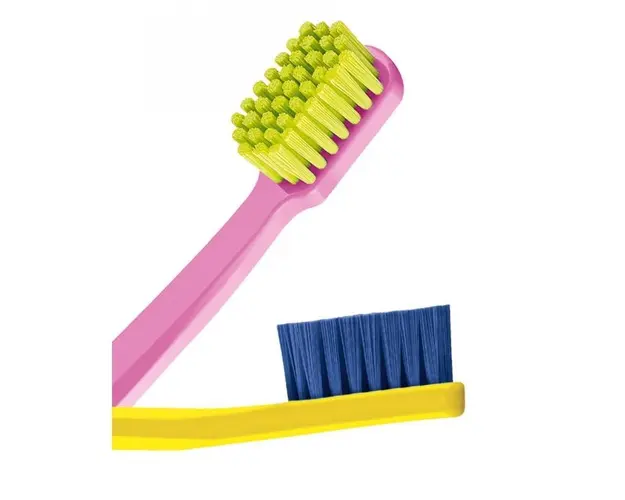 Curaprox periuta de dinti 5460 DENT