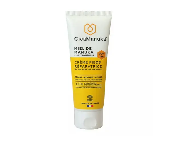 Crema reparatoare pentru picioare cu 5% miere de Manuka IAA15+, ecologica, 75 ml, CicaManuka